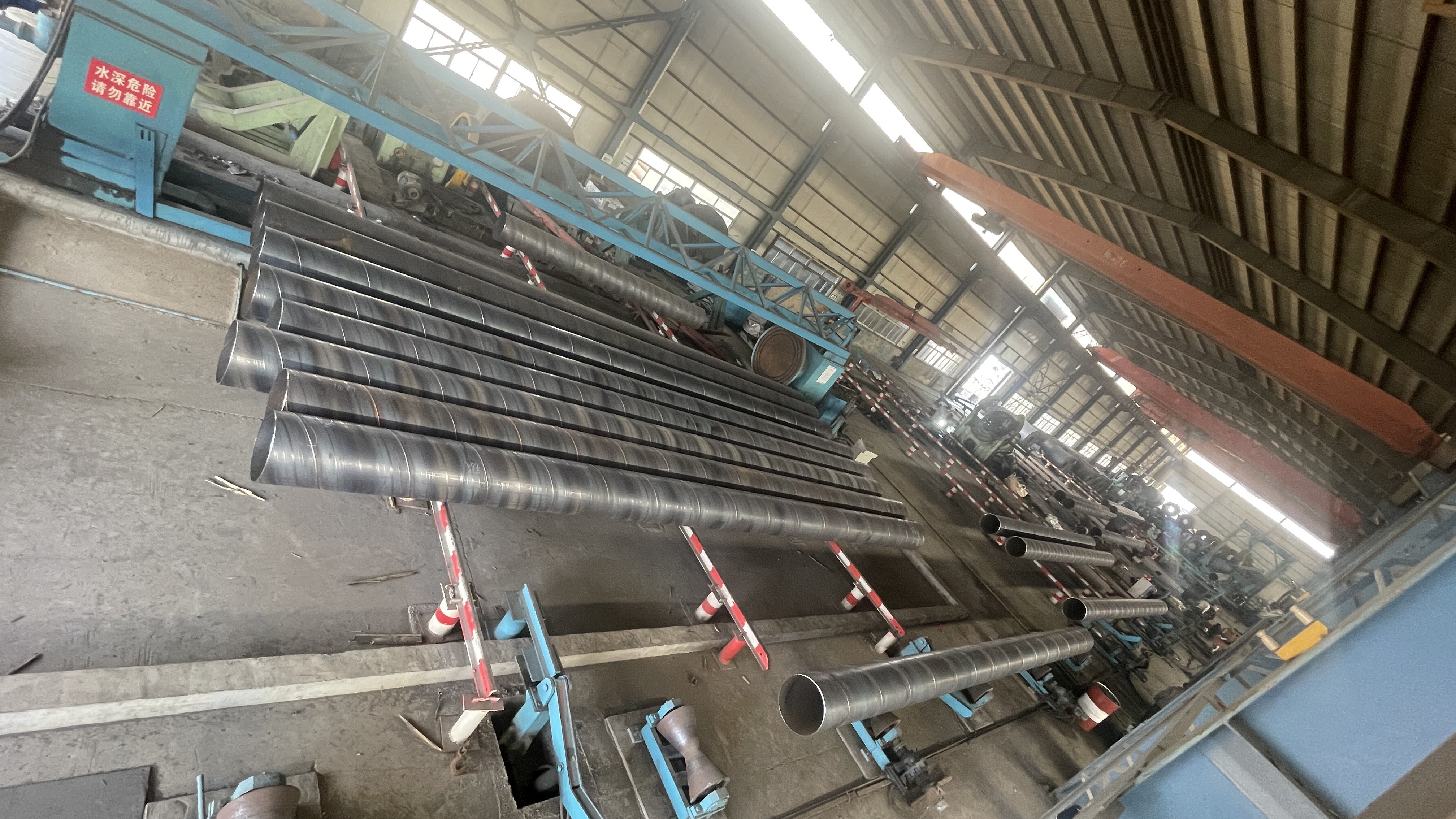 Varnished ERW Steel Pipe – A Rust-Proof Solution for Indoor Applications