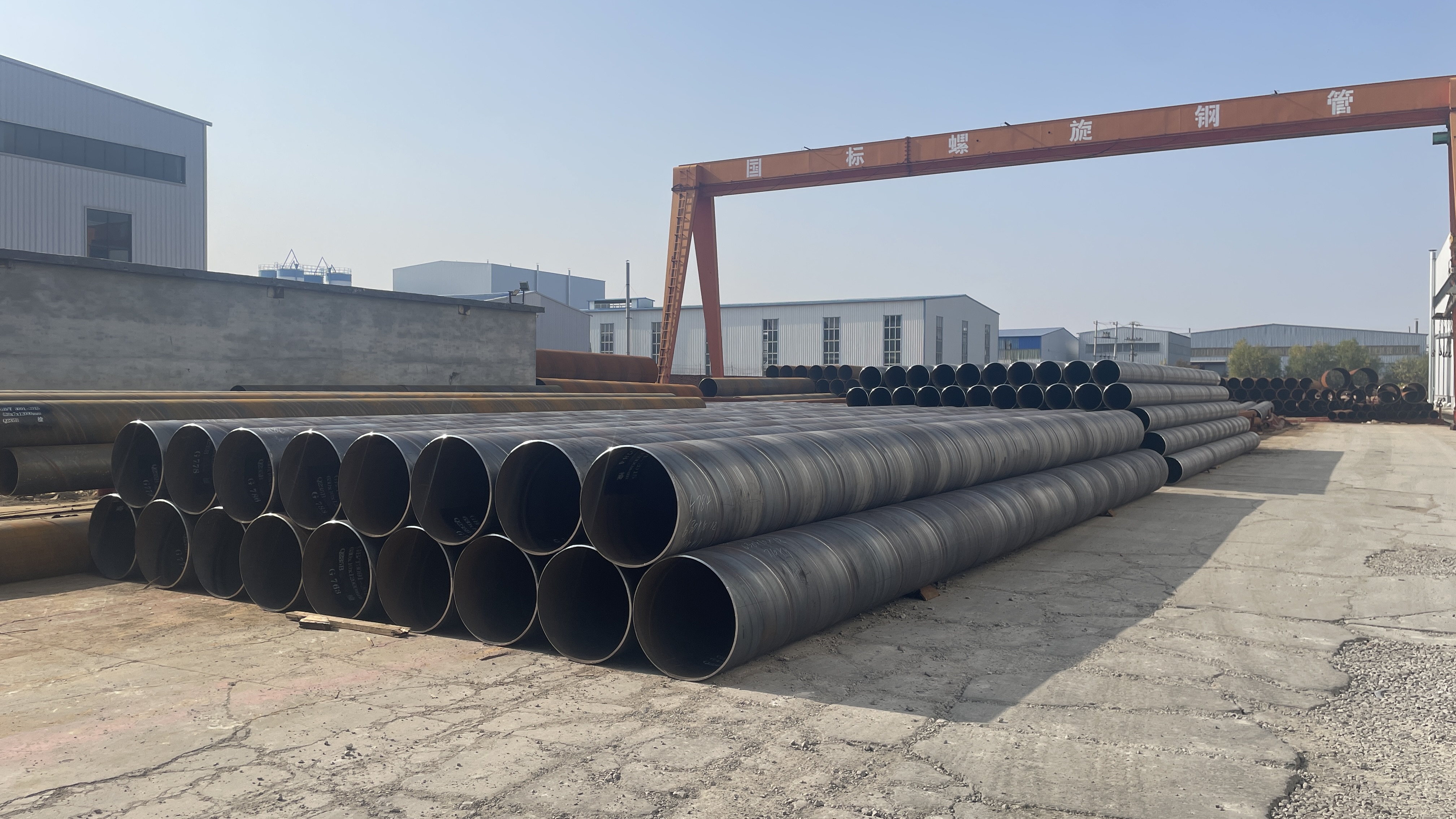Seamless vs. Welded Pipes: Making the Right Choice for Your Project