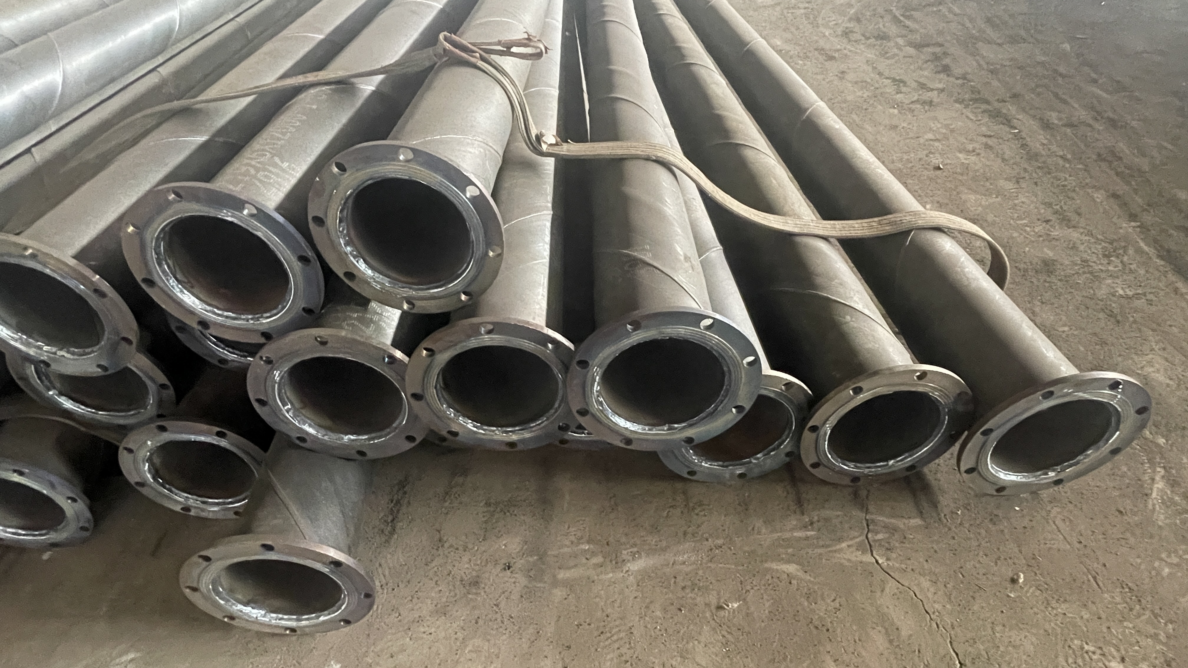 Welded Steel Pipe: A Comprehensive Overview with a Focus on Spiralweld Pipe for Water, Wastewater Piling, and Casing